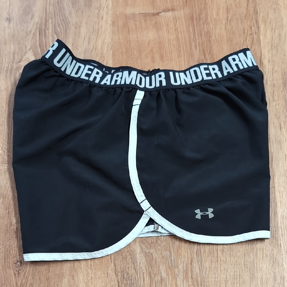 Under Armour Women's Black Shorts - Picture 7 of 7